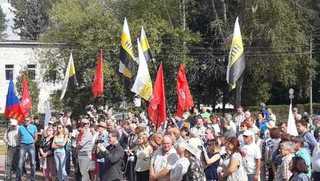 Митинг за отставку правительства и президента в Твери